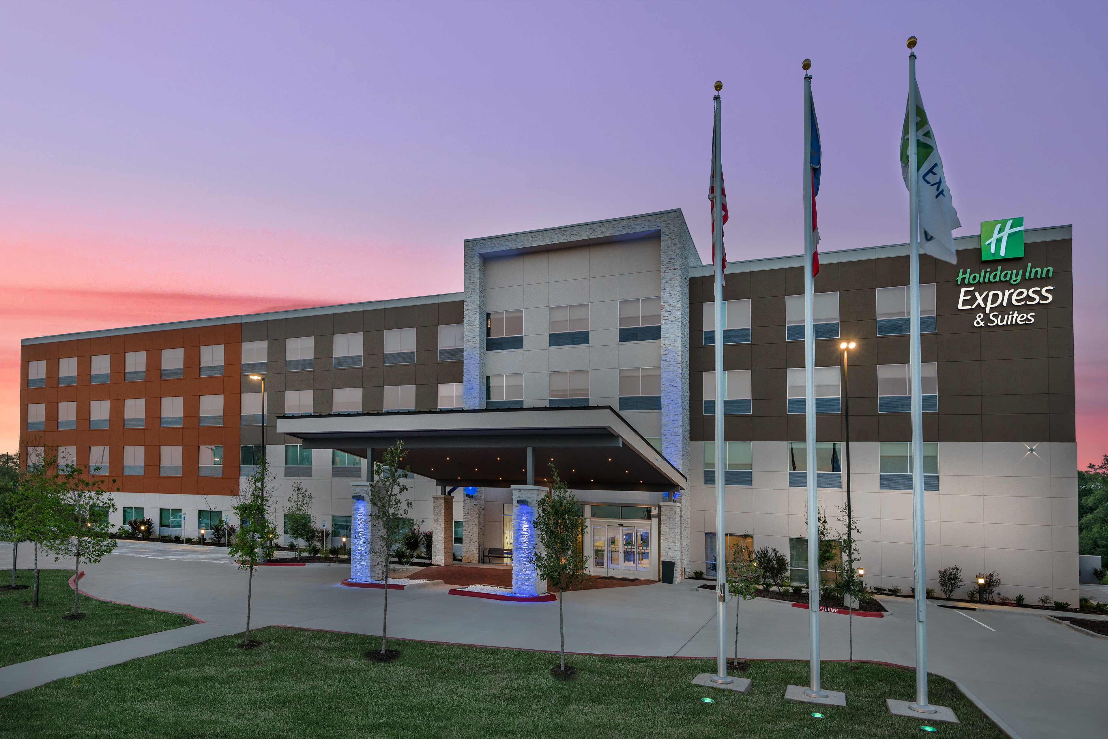 Holiday Inn Express & Suites Bryan 2/69