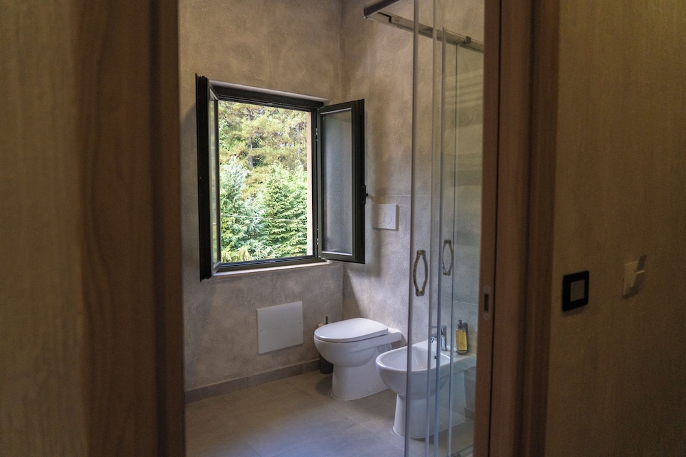 ALBERGO DELLA POSTA 49/53