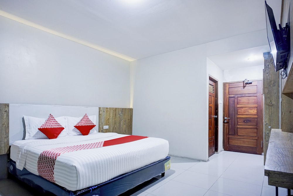 Collection O Gapura Hotel Near Parapat Penatapan Danau Toba 22/39