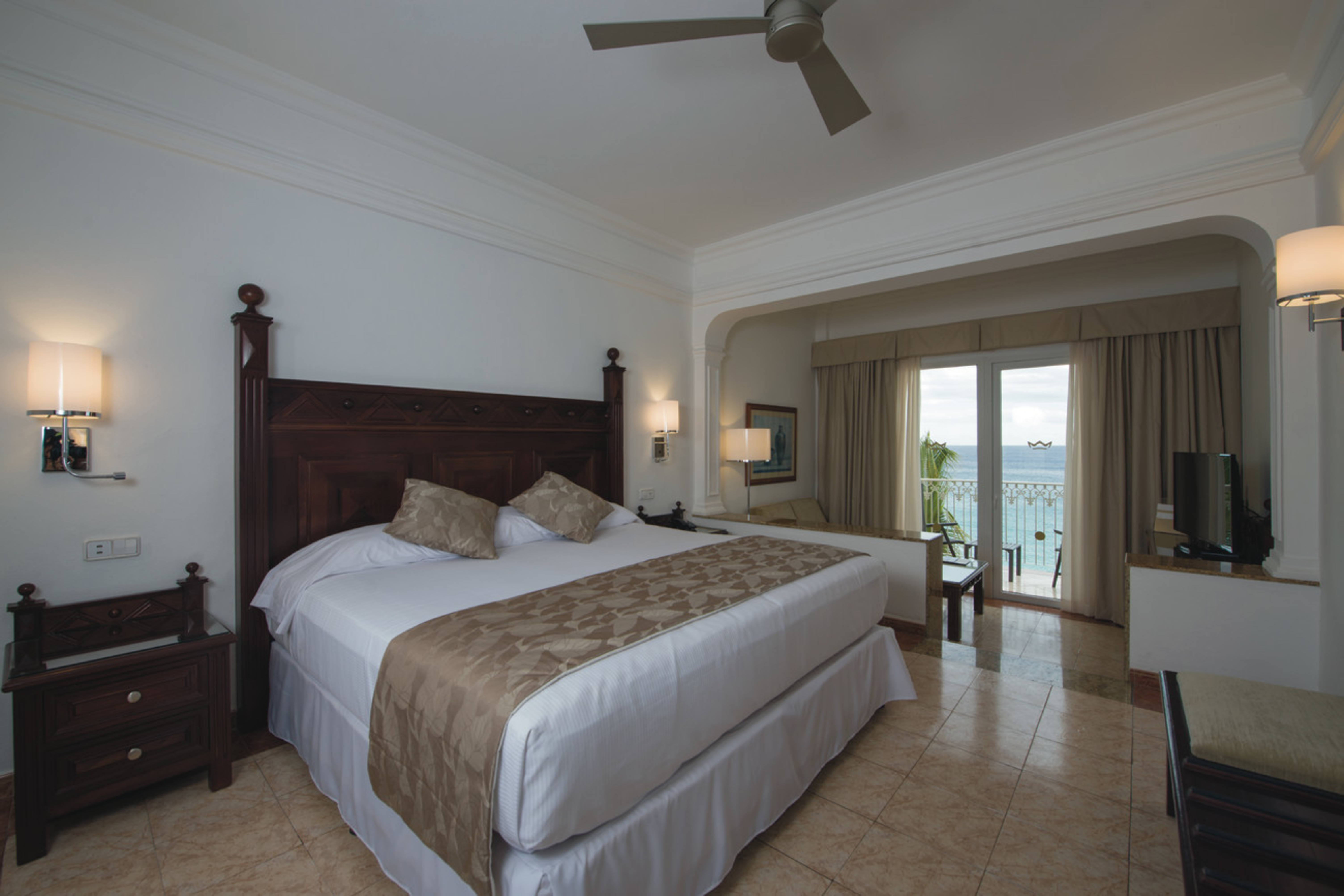 Suite, Double Bed, Sea View