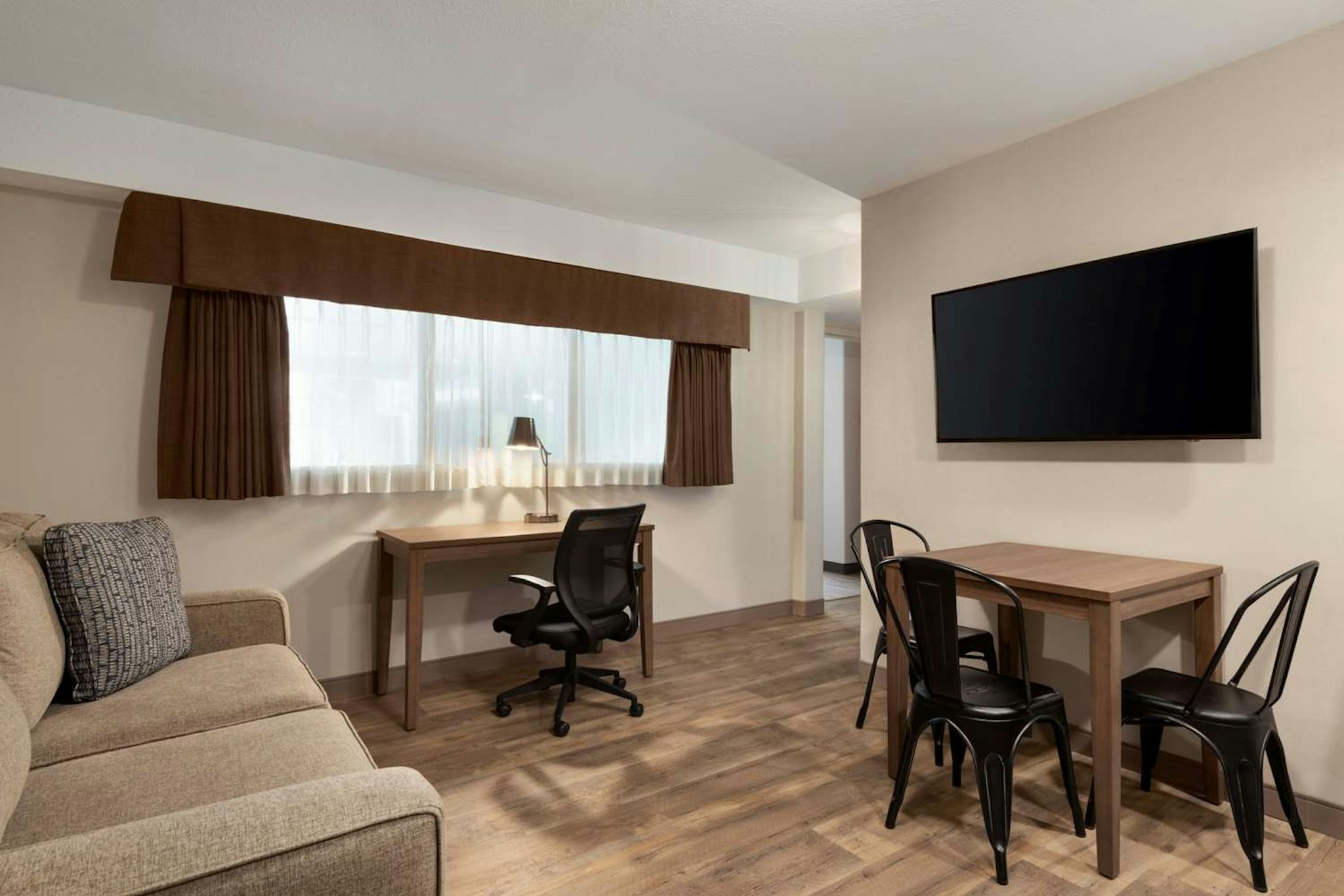 Canalta Airdrie Hotel 25/26