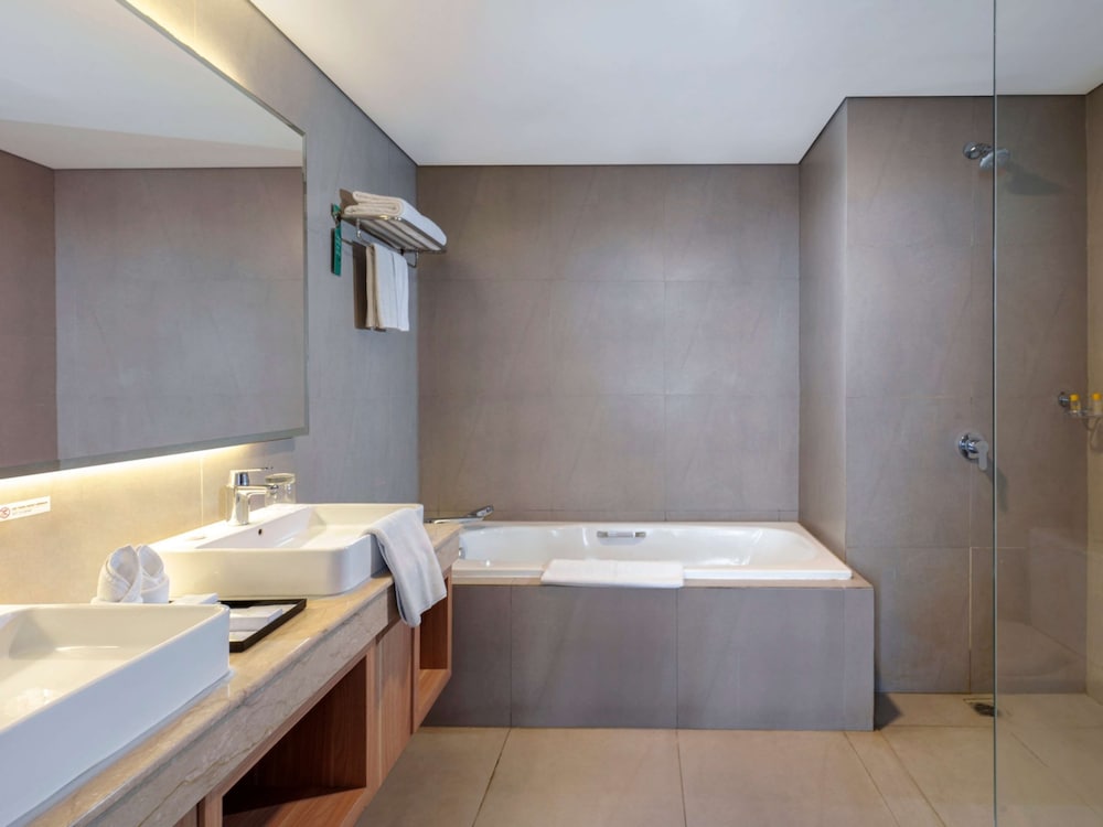 Golden Tulip Springhill Lampung 48/50