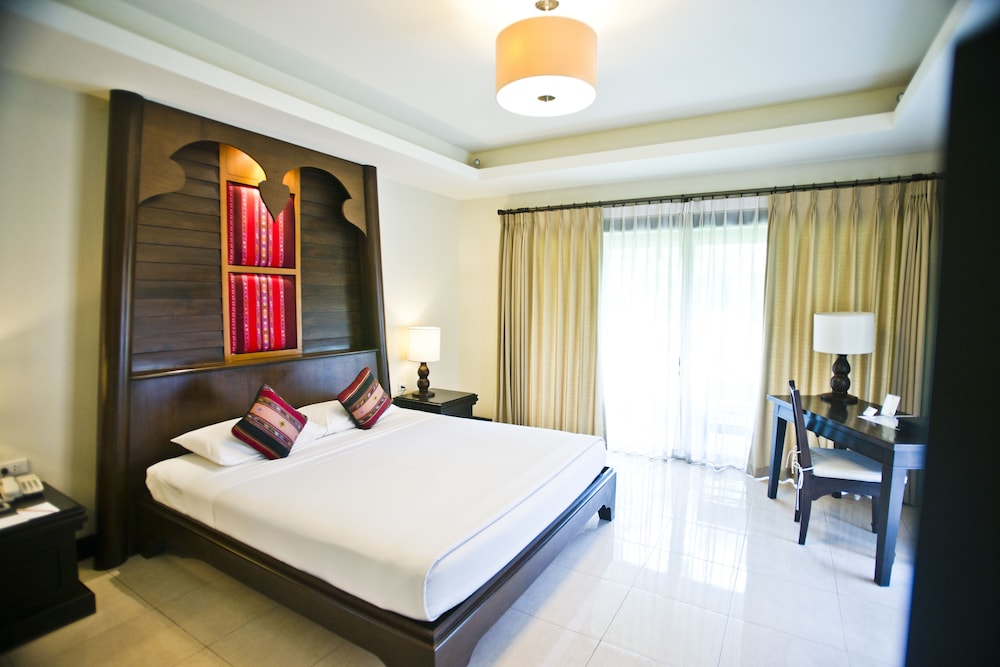 Horizon Village And Resort 23/72