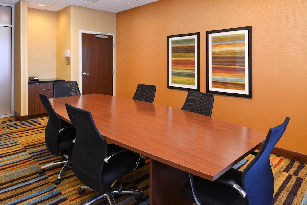Fairfield Inn & Suites by Marriott Gallup 38/47