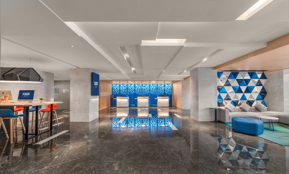 Holiday Inn Express Yangquan City Center 43/53