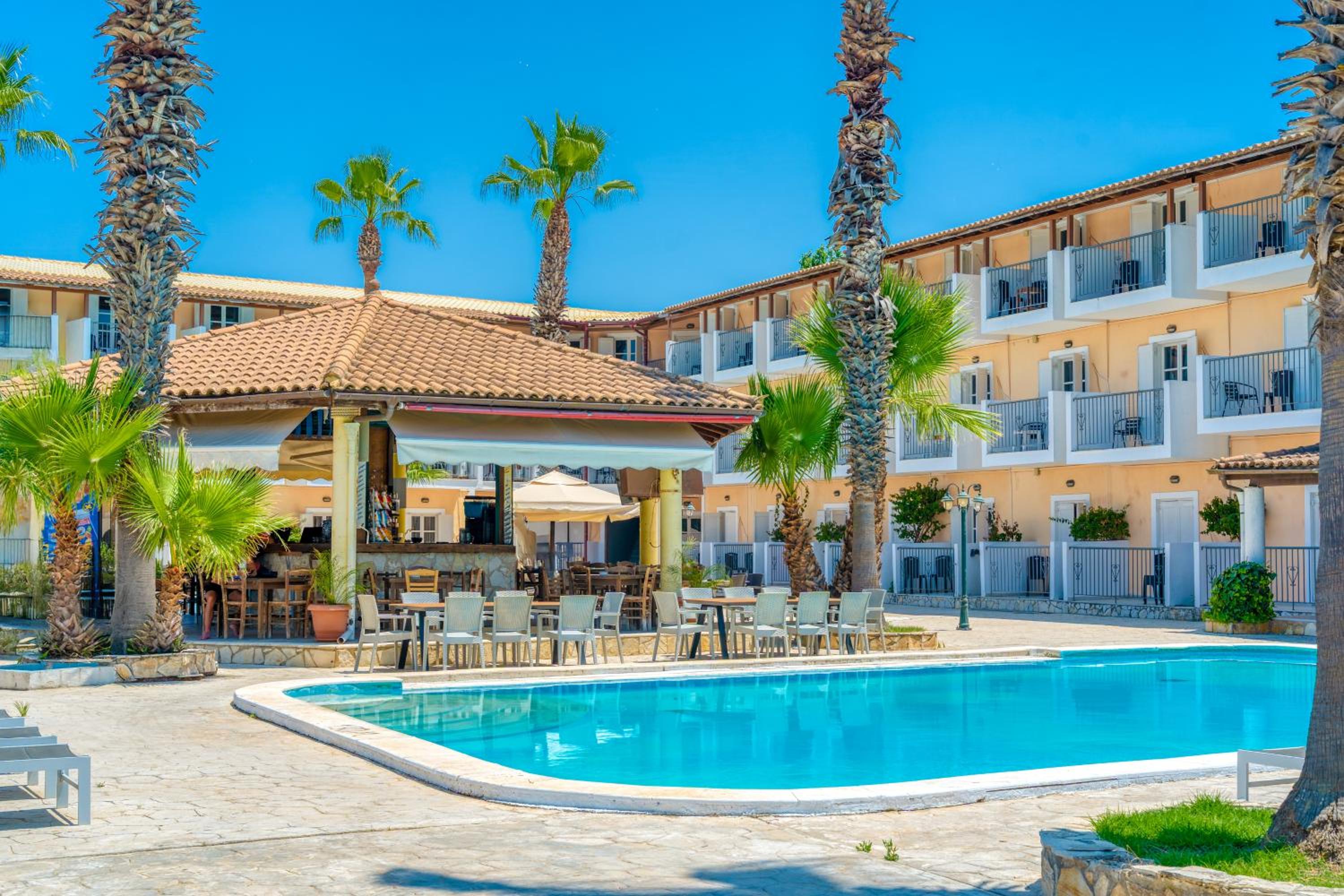 Apple Hotel 14/19