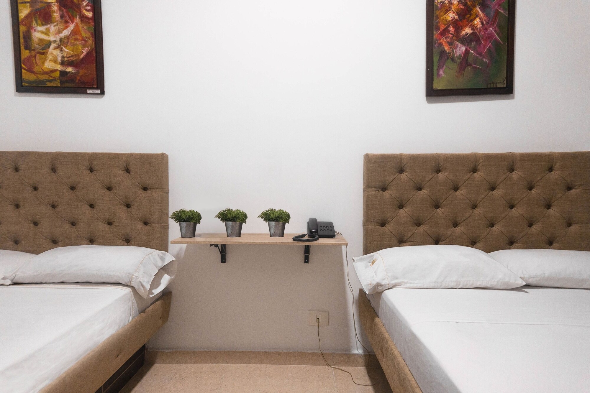 غرفة قياسية بسريرين منفصلين، Hotel Central Plaza 4/5