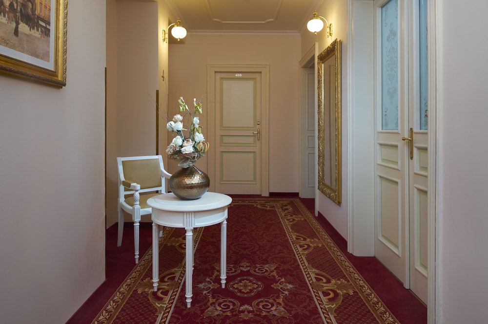Alqush Downtown Hotel 35/56