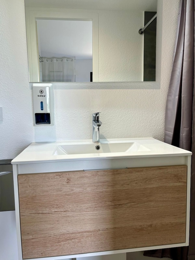 Halte Hotel 15/15