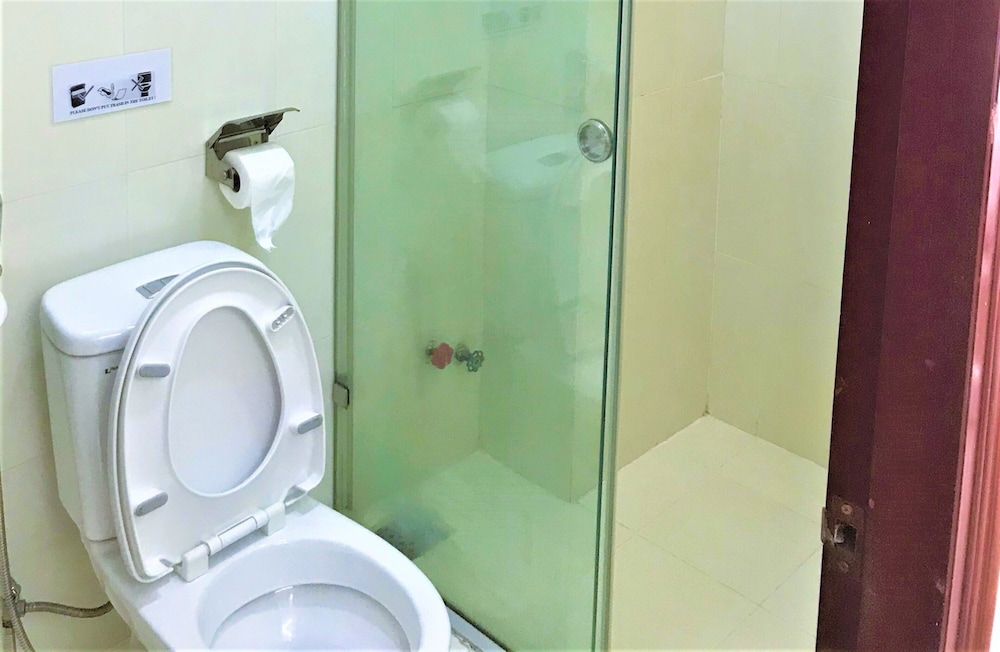 M-H Apartment Hotel 46/50