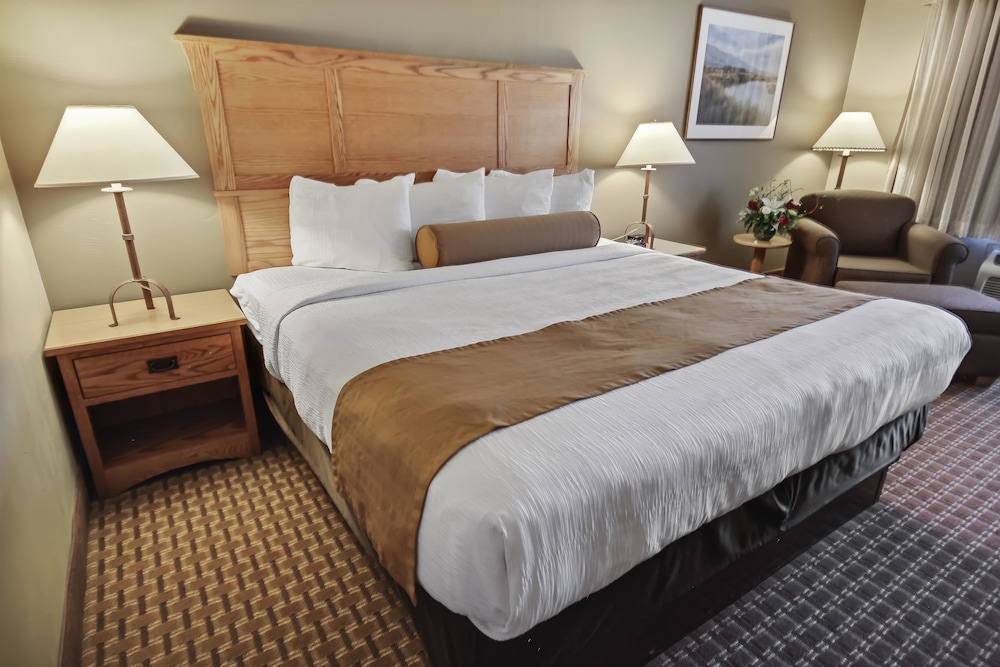 Best Western Plus Grantree Inn 28/52