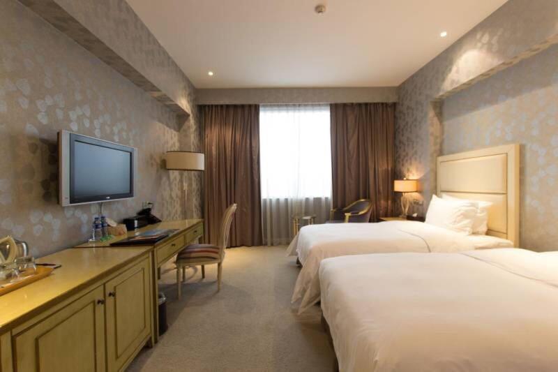 Hiyet Oriental Hotel Zhongshan 15/47