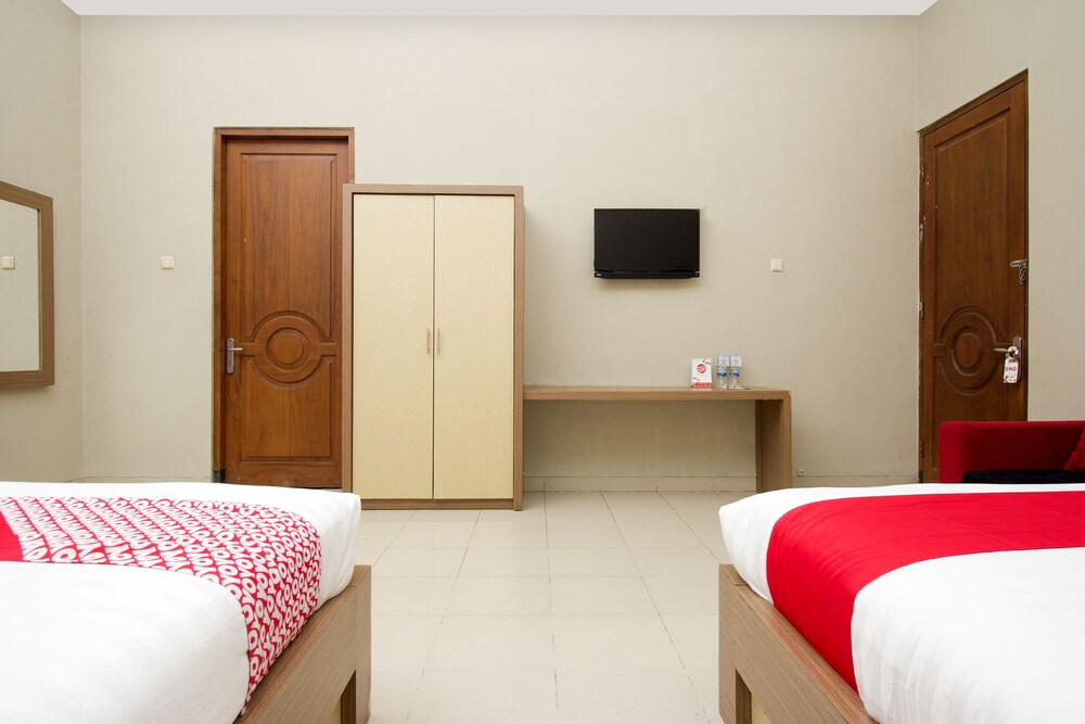 Collection O 1061 Aliya Homestay 18/41