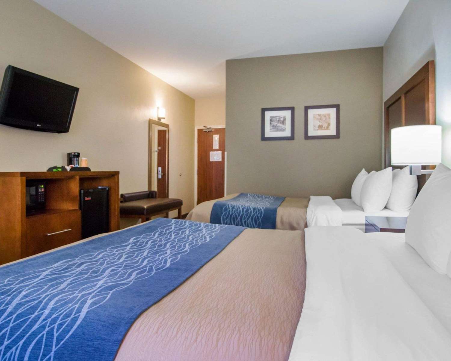 Comfort Inn & Suites Deadwood 12/50