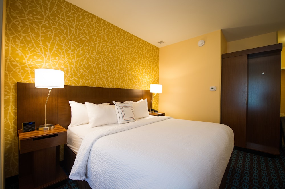 Fairfield Inn Suites Cambridge 12/42