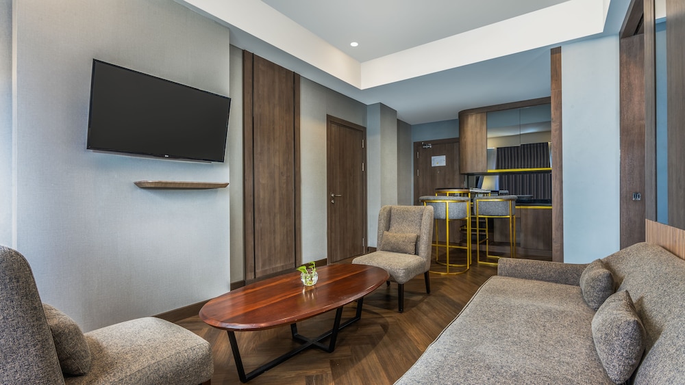 Mercure Hotel Jayapura 41/61