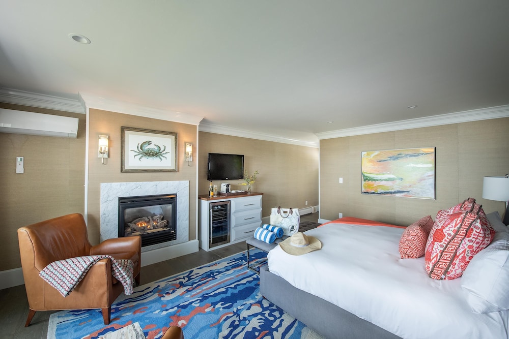 Cape Arundel Inn & Resort 13/49