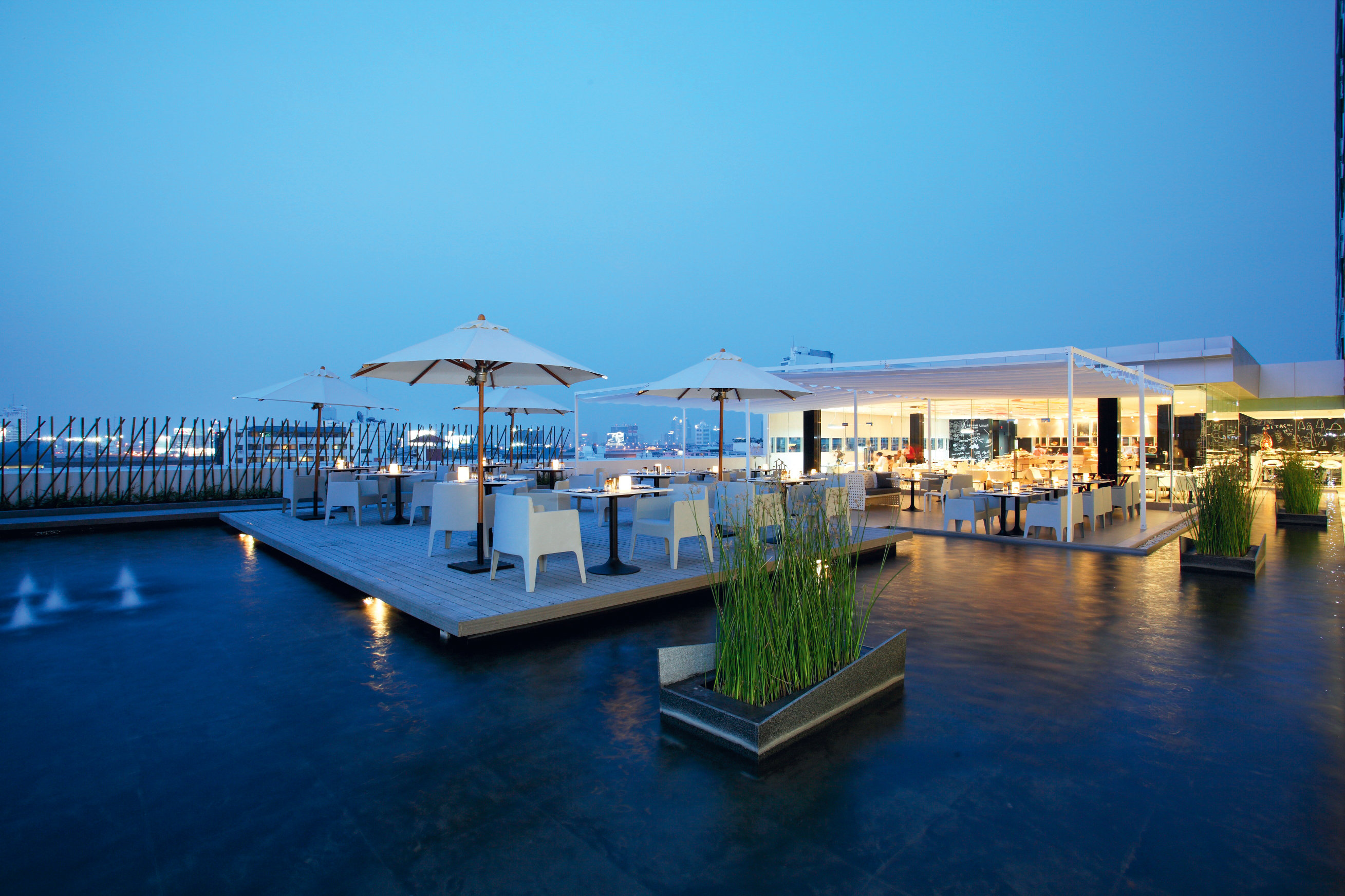 Centara Watergate Pavilion Hotel Bangkok 80/87