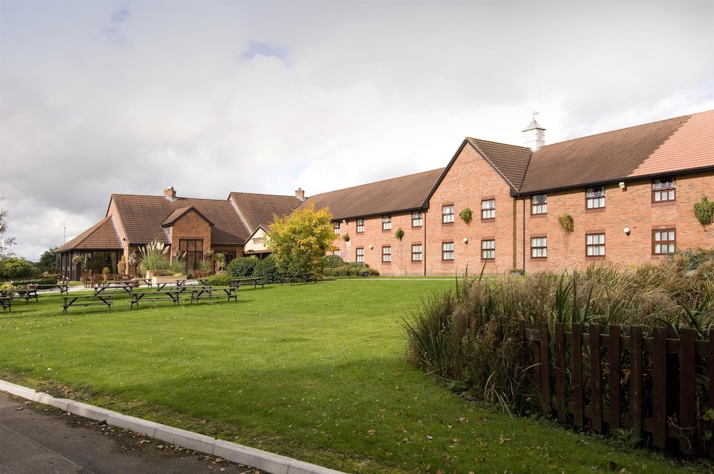 Premier Inn Crewe West 45/50