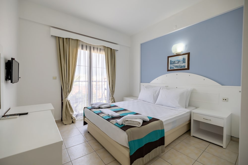 MAXSEA Beach Hotel 20/44