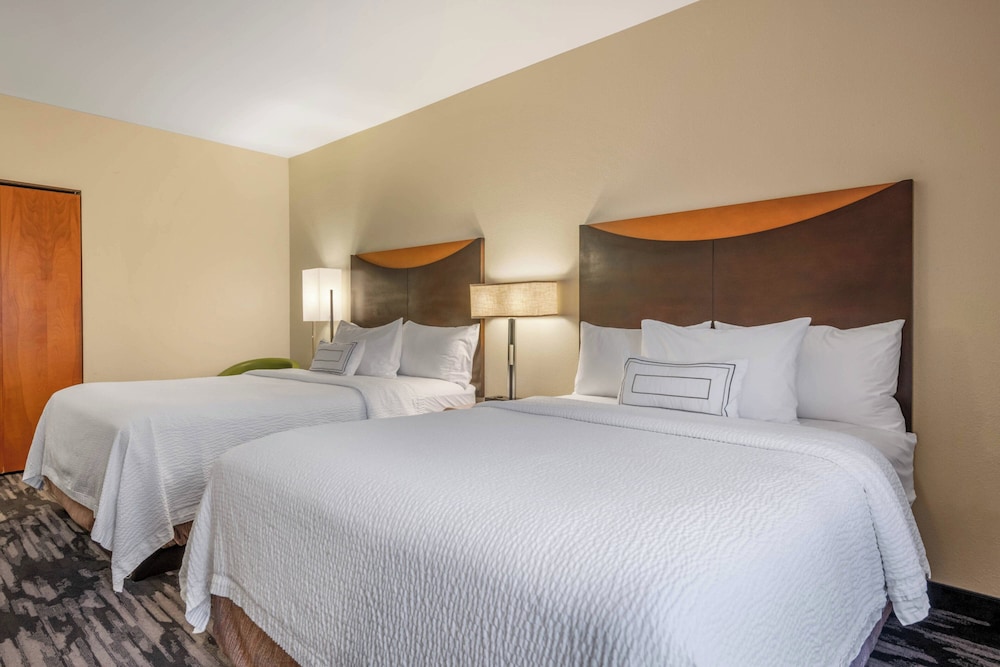 Room at FAIRFIELD INN SUITES HOLIDAY TARPON SPRINGS, HOLIDAY - FL