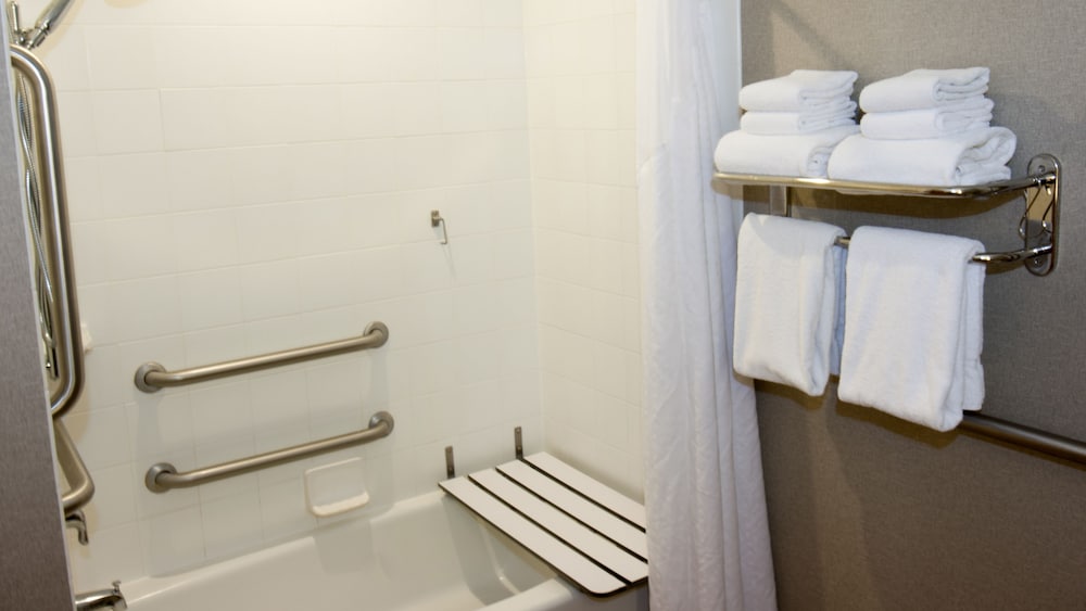 Holiday Inn Express Hotel Suites Cheney University Area 13/58