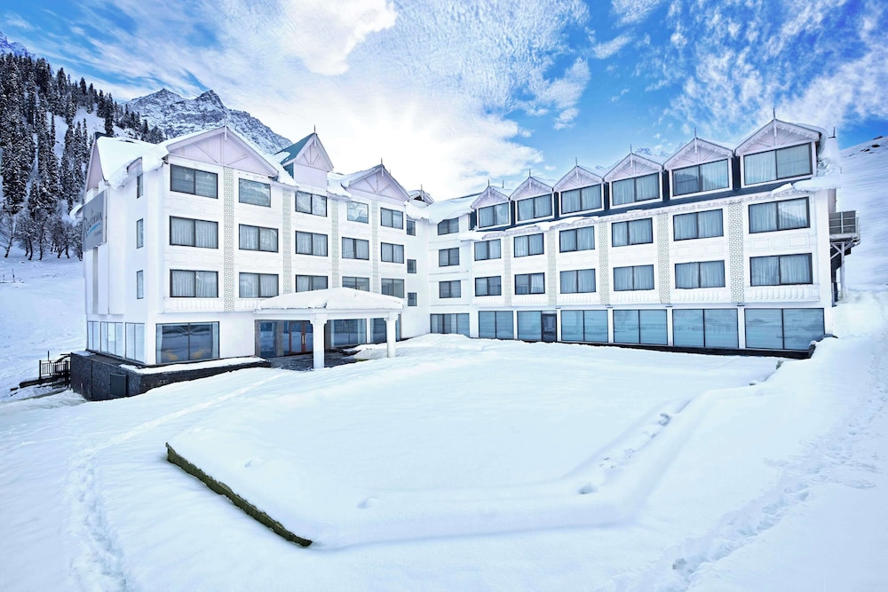 Radisson Sonamarg 1/36