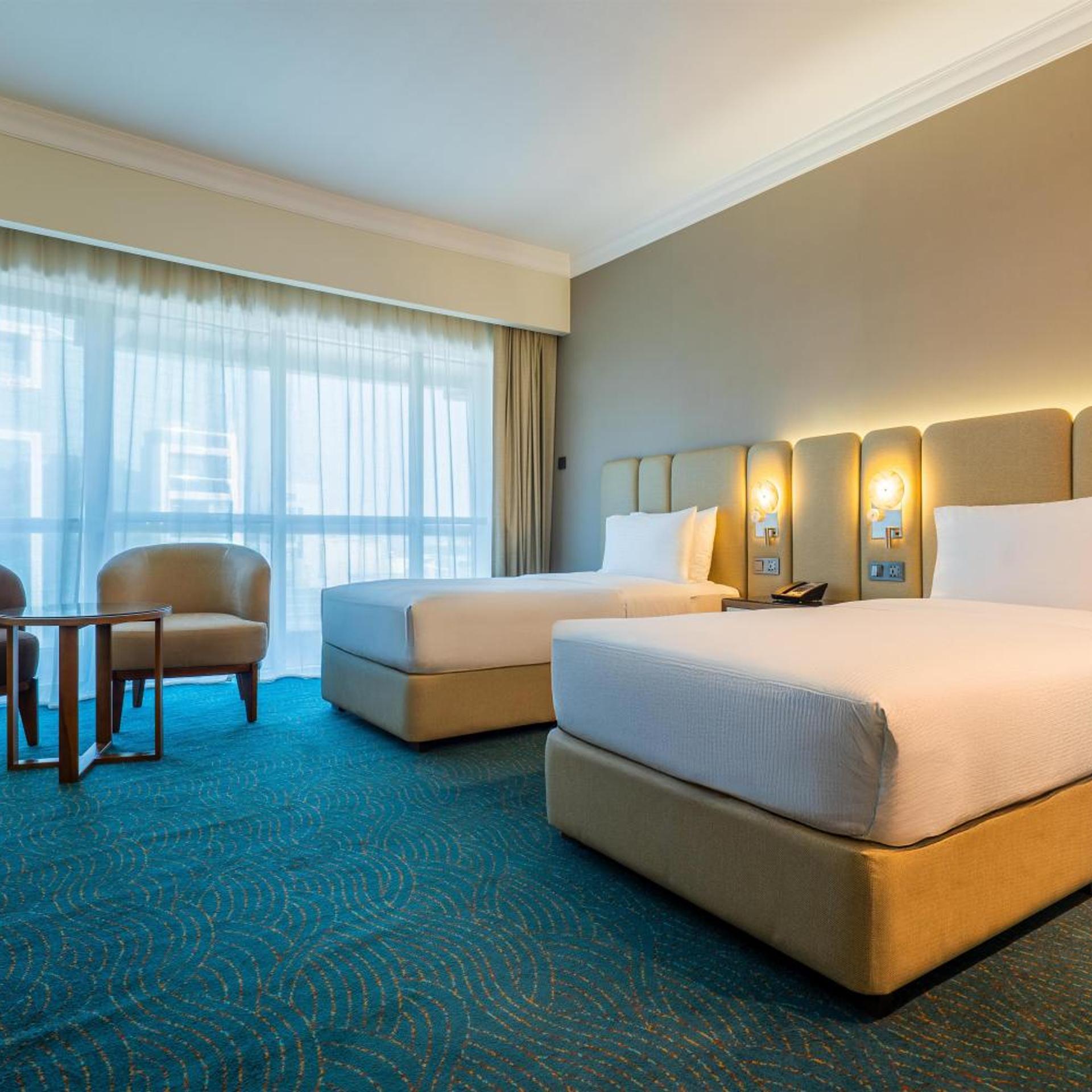 ROOM, TWIN BEDS