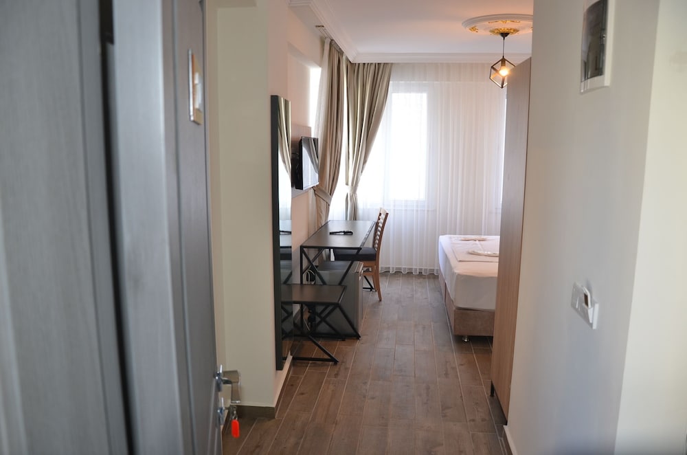 Piyes Otel 24/46