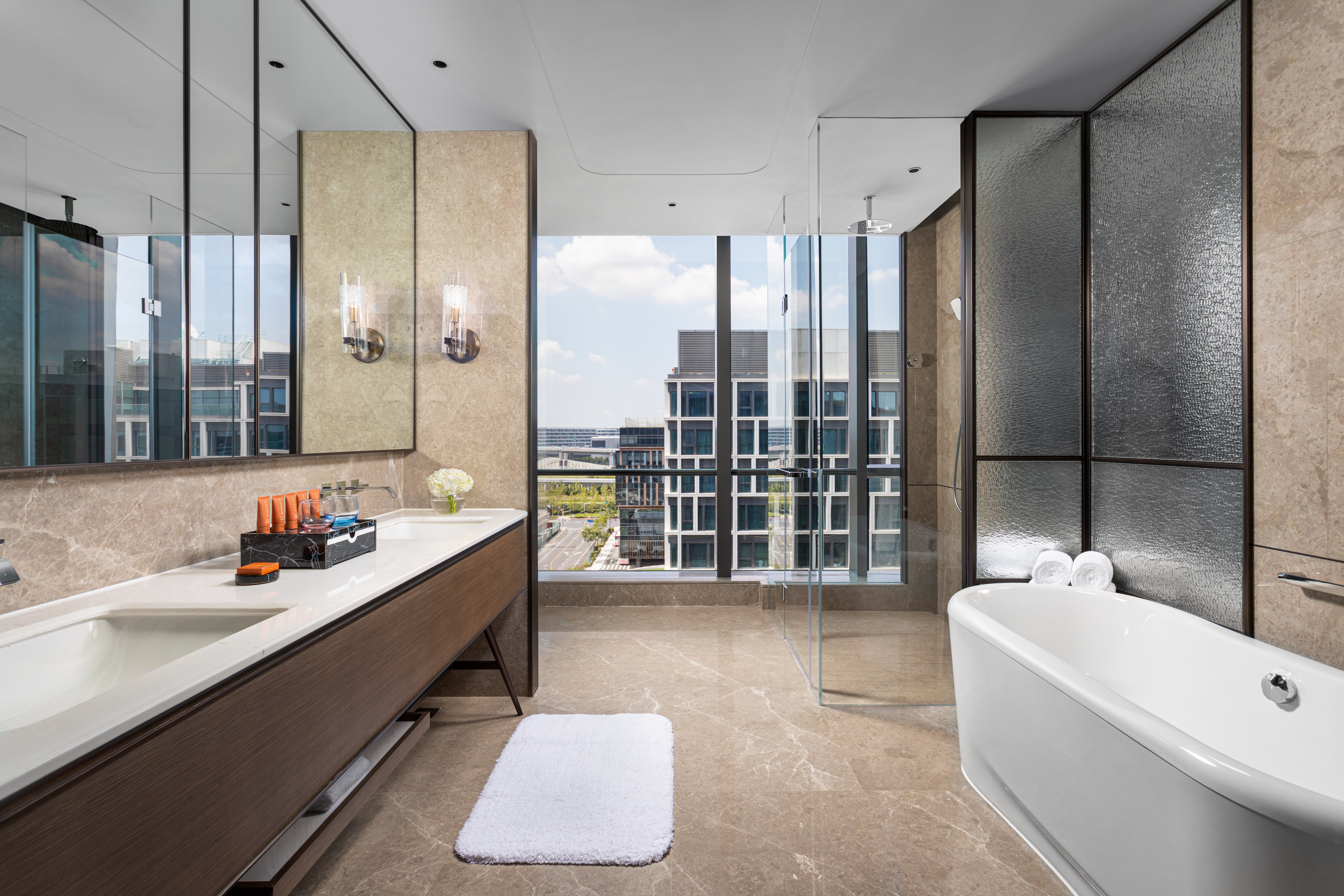 Crowne Plaza Shanghai Hongqiao 47/50