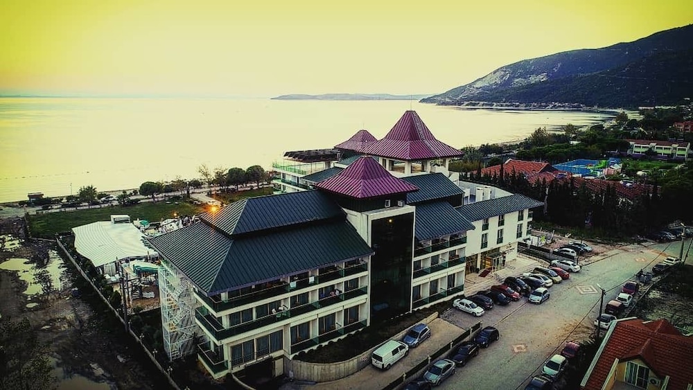 Cetin Prestige Resort 6/49