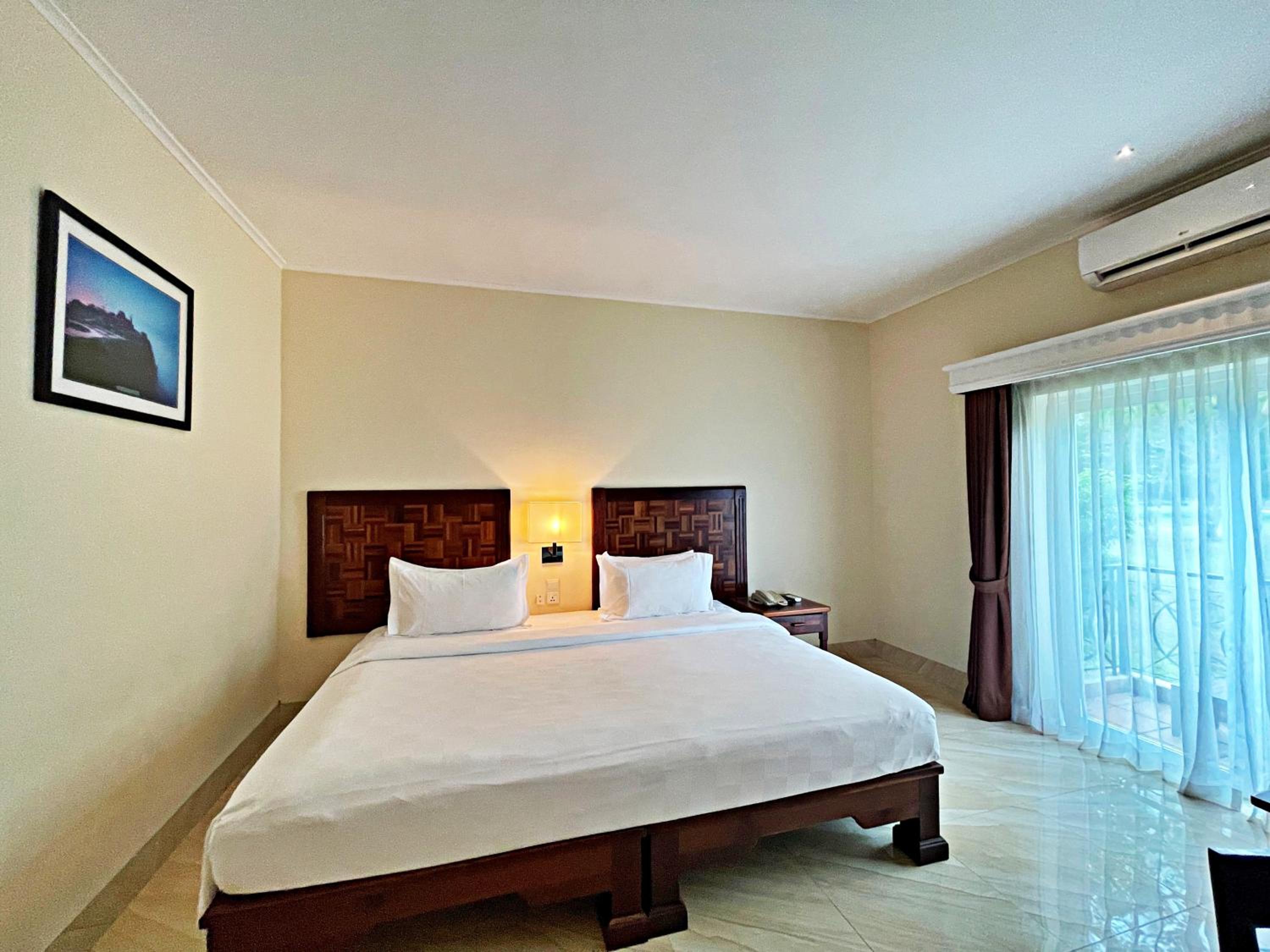 غرفة بسرير كينج بإطلالة على الحديقة، Sokha Palace Siem Reap Hotel 2/10