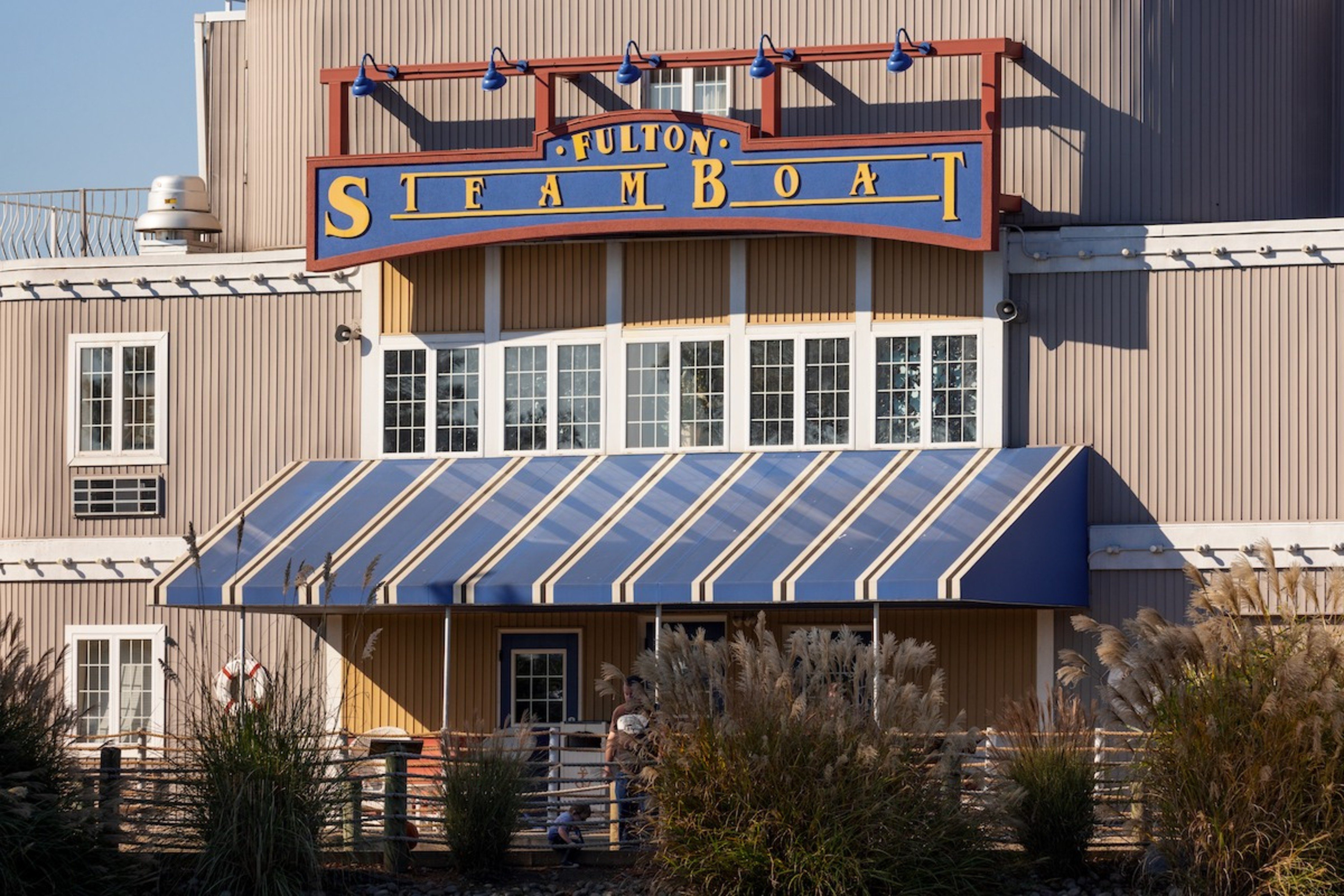 Fulton Steamboat Inn 8/79