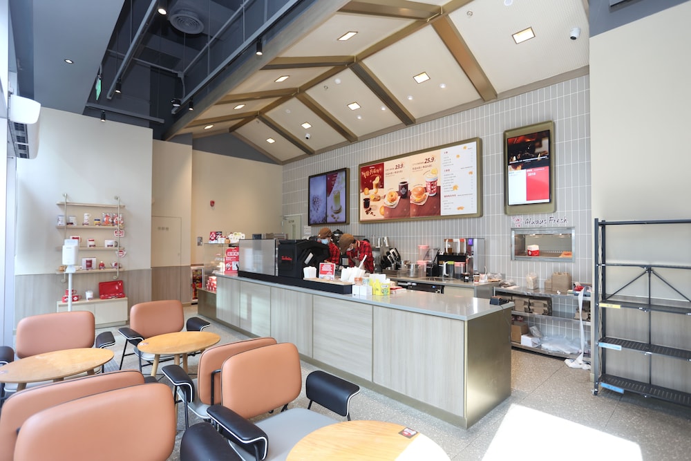 Yutai Hotel Apartment (Dongmen Pedestrian Street Luohu Port Branch) 12/15