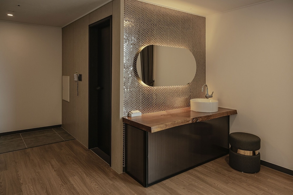 LeMain Hotel Seogwipo 4/39