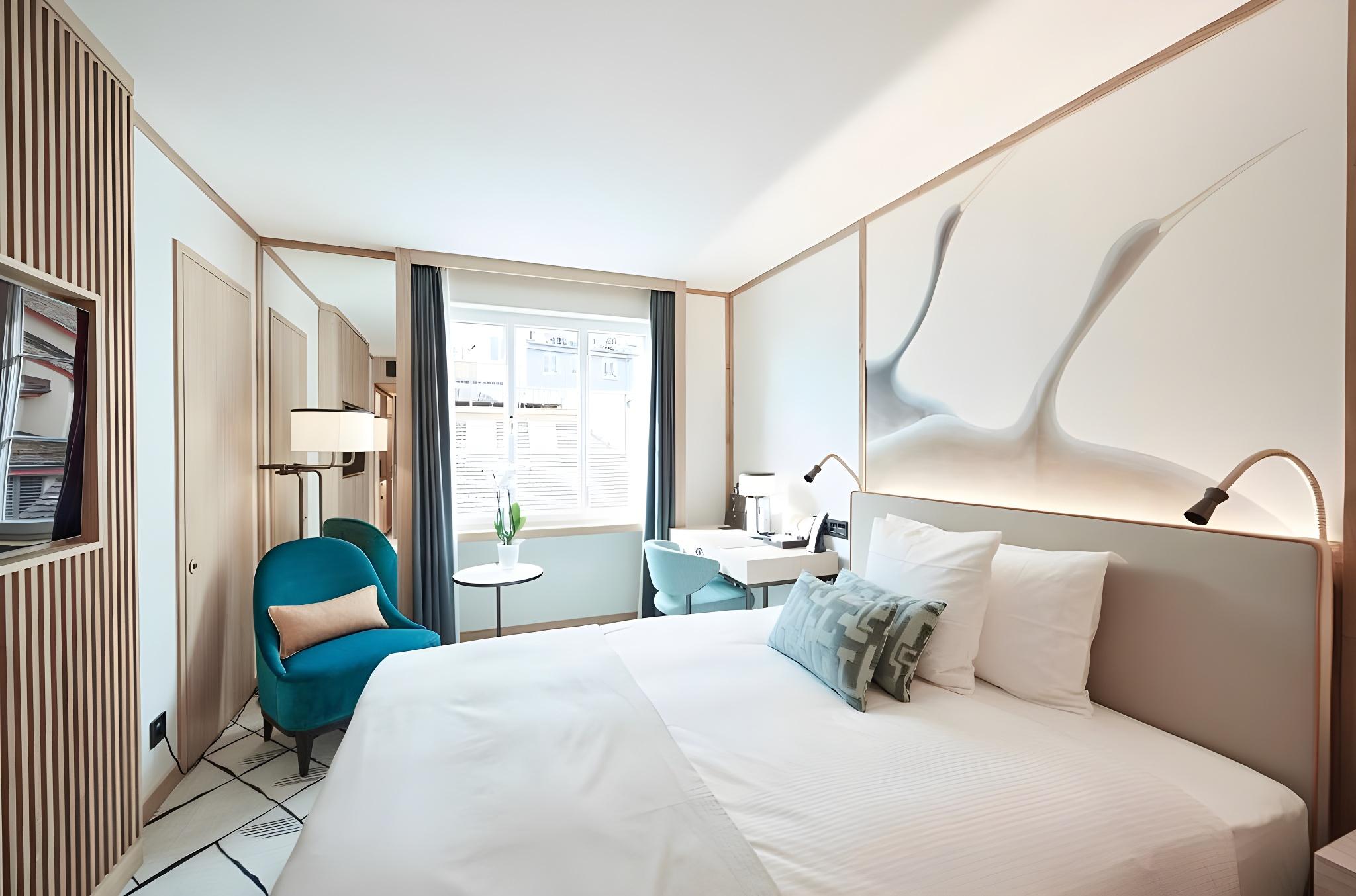 CITY, QUEEN BED