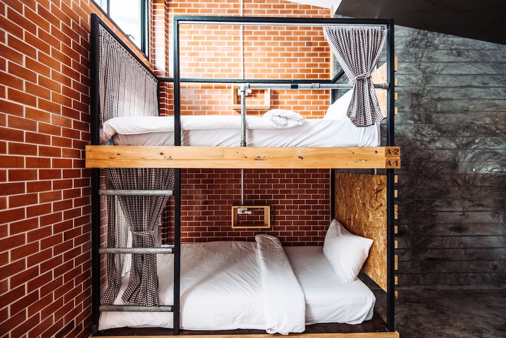 Chillhub Hostel 24/24