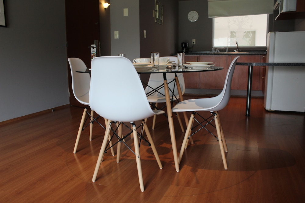 Suites Hipolito Taine 42/50