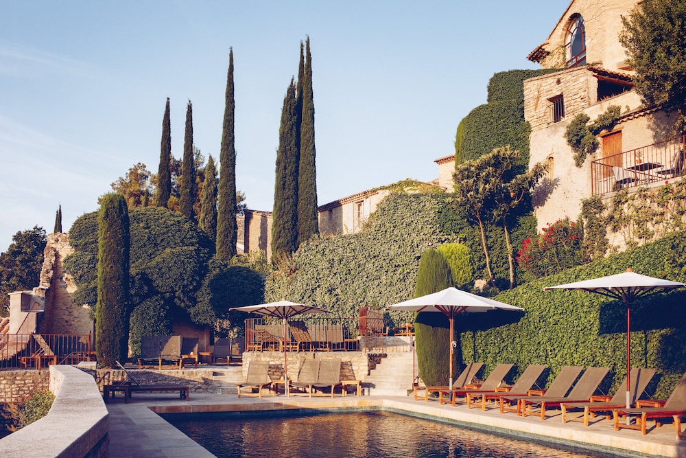 Hotel Crillon le Brave 40/50