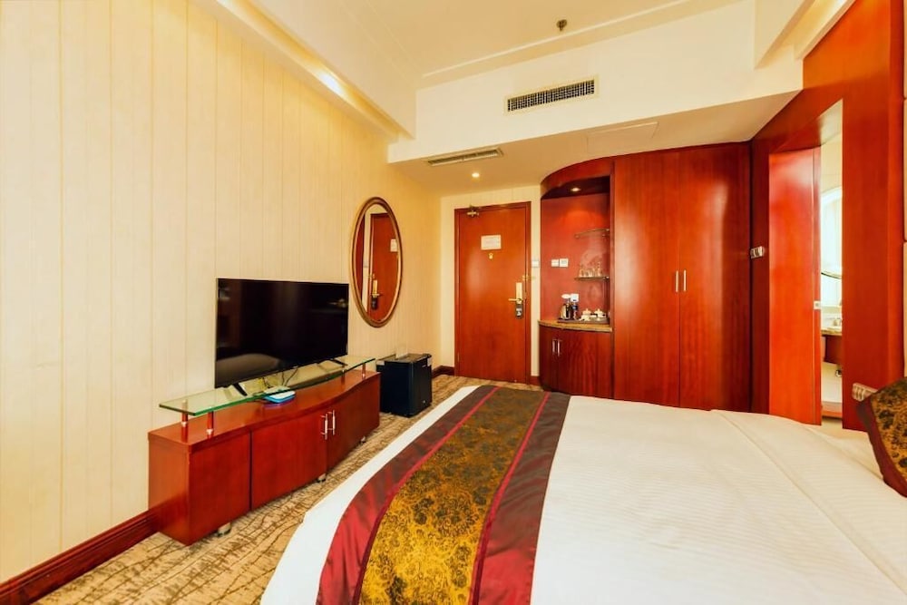 JUNYU GRAND HOTEL 13/33