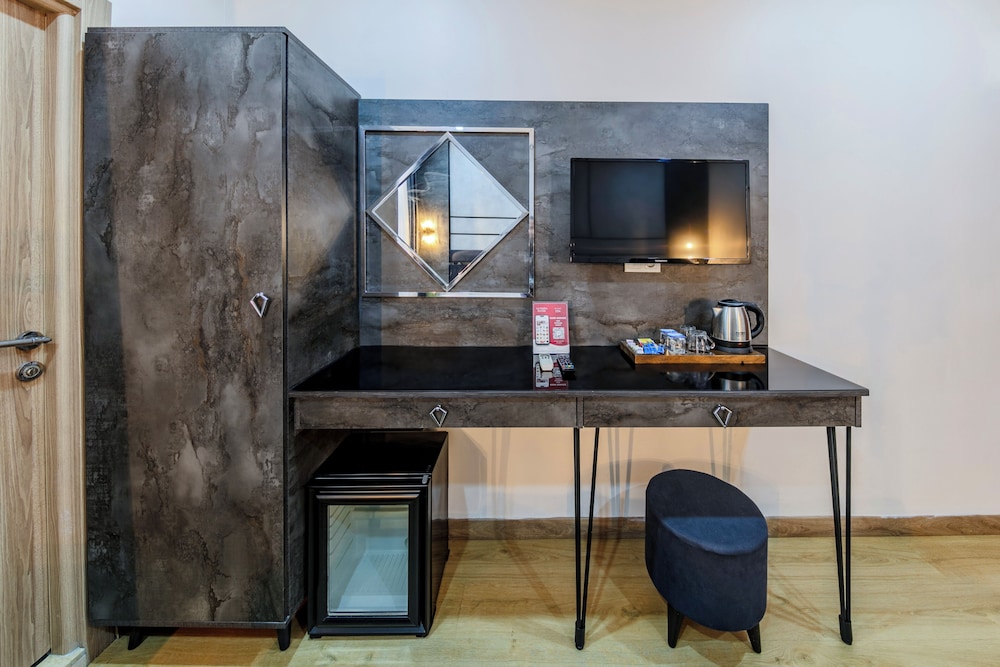La Pazza Suites 37/50