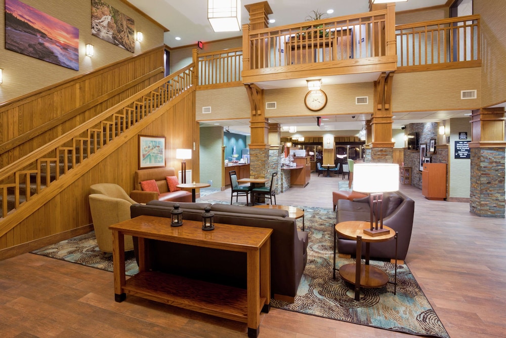 Hampton Inn Duluth Canal Park 61/77