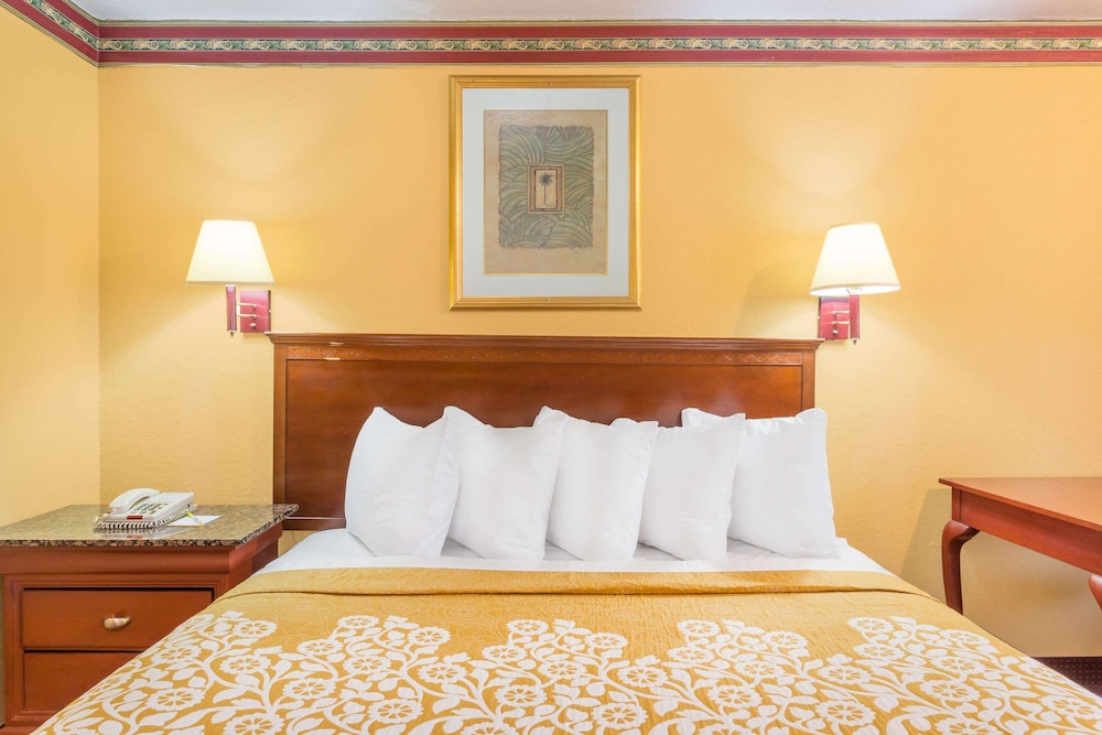 Howard Johnson by Wyndham Orlando/International Drive 20/34