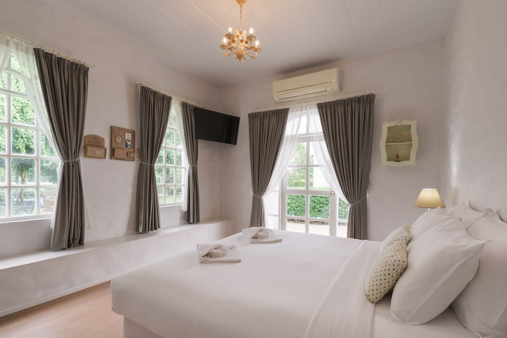 Villa La Flora Kanchanaburi 13/49