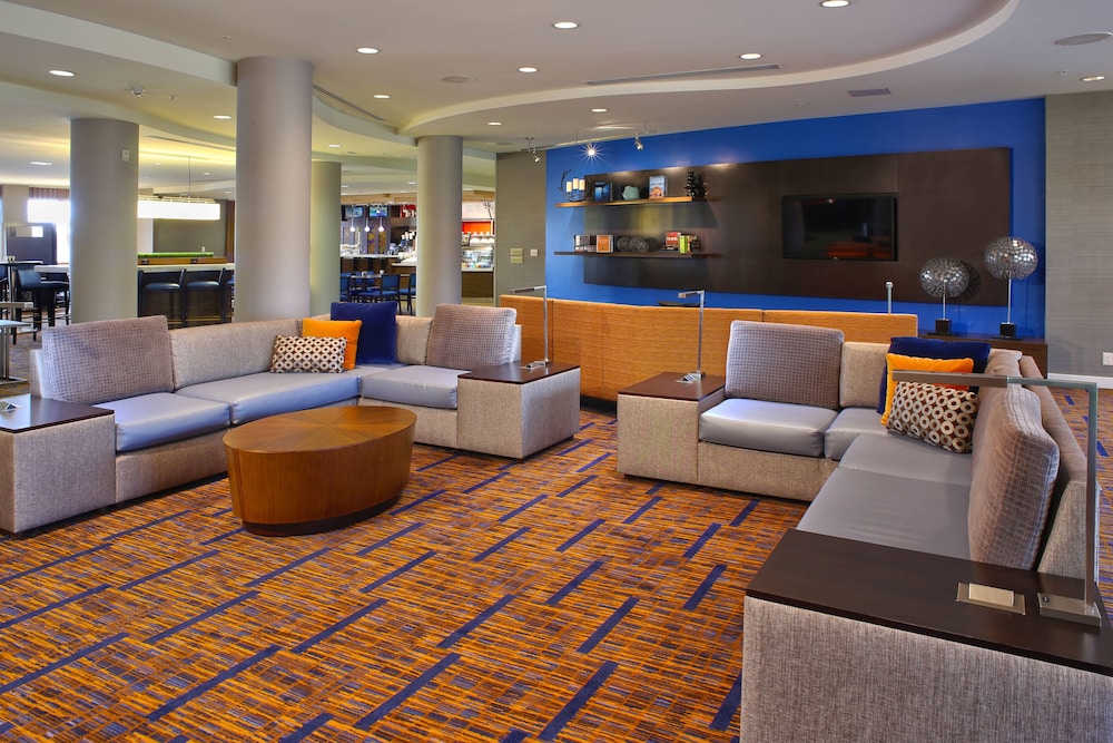 Courtyard by Marriott Hamilton 22/32