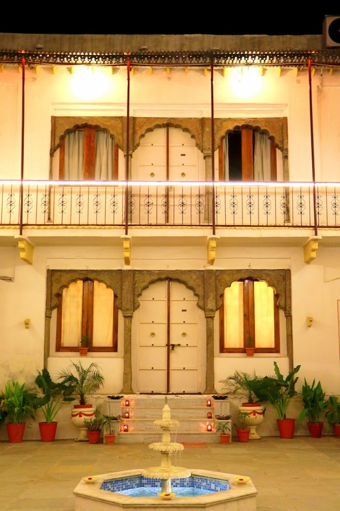 DEV NIWAS - HERITAGE HOTEL 2/22