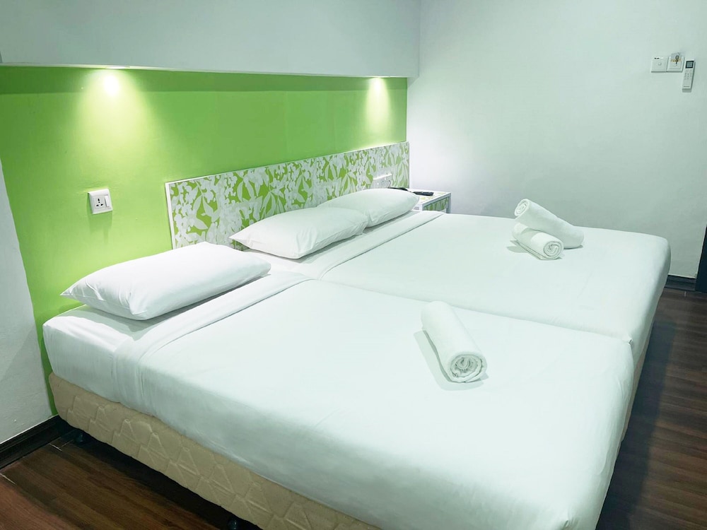 STANDARD, TWIN BEDS