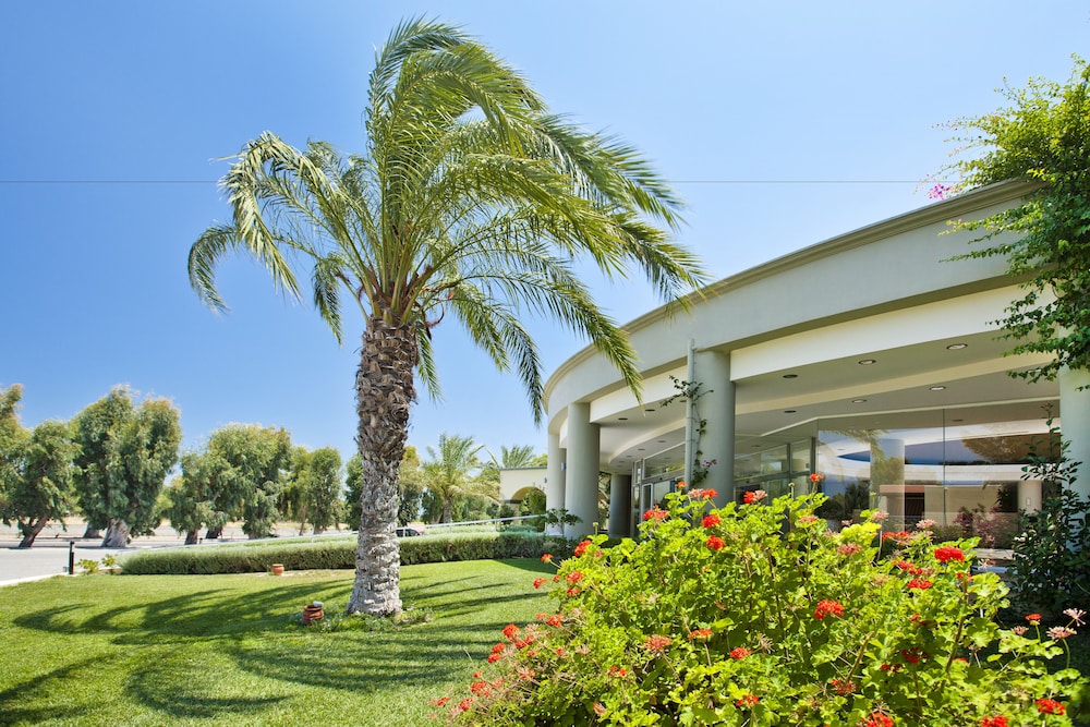 Kipriotis Maris Suites 57/64