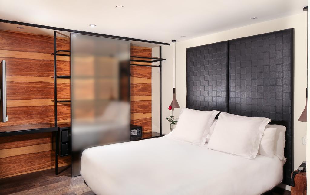 جناح جونيور مفرد، Gran Derby Suite Hotel 2/4