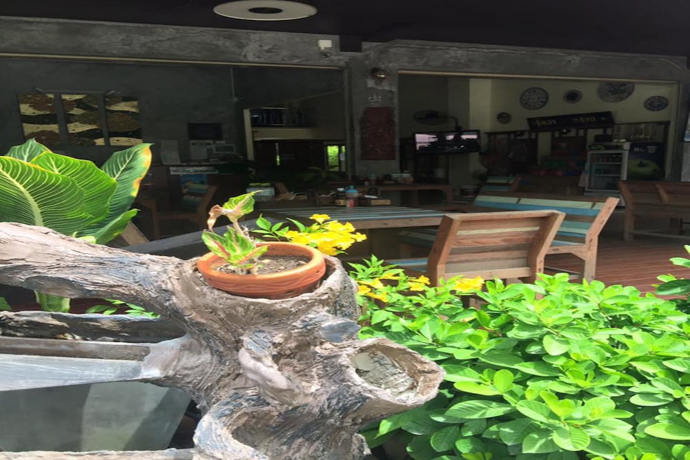Phangan Barsay Hostel 21/26